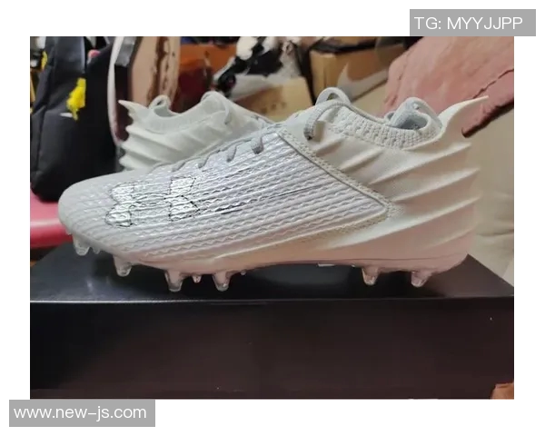 如何为足球明星选择合适的鞋码和尺码技巧分享 如何为足球明星选择合适的鞋码和尺码技巧分享